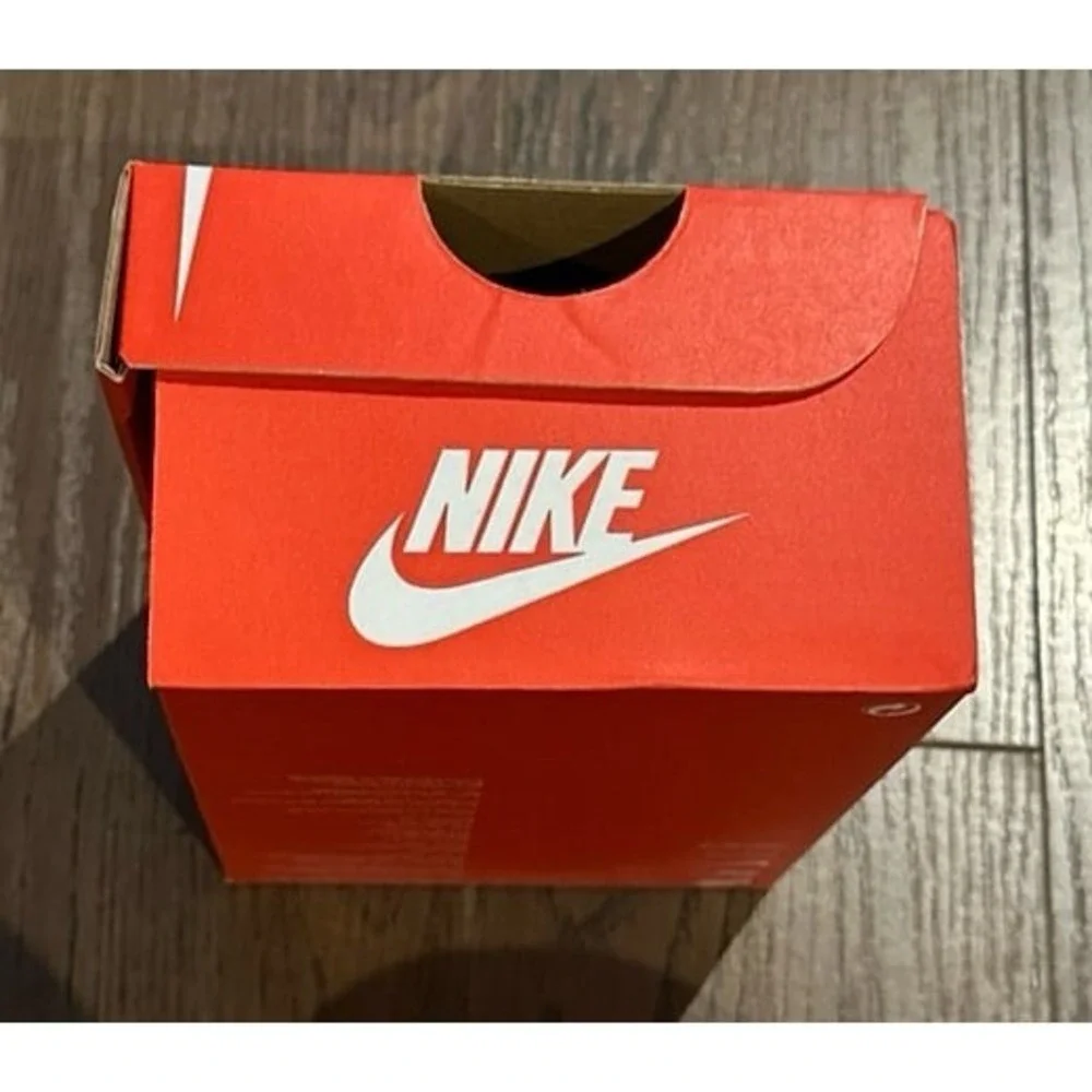 Nike empty shoe box‎